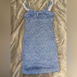 blue and white floral pattern dress